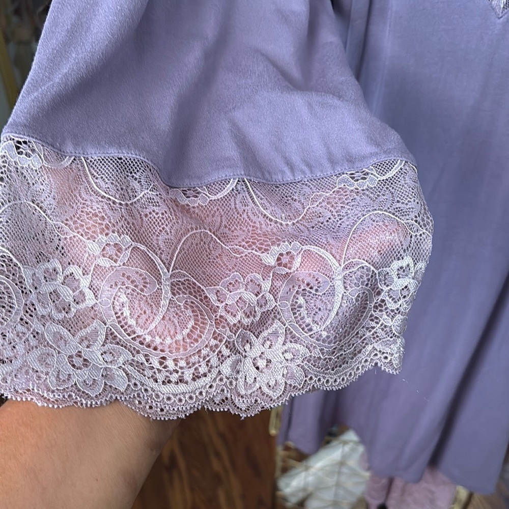 Purple Robe Set with lace trim - Picture 4 of 5